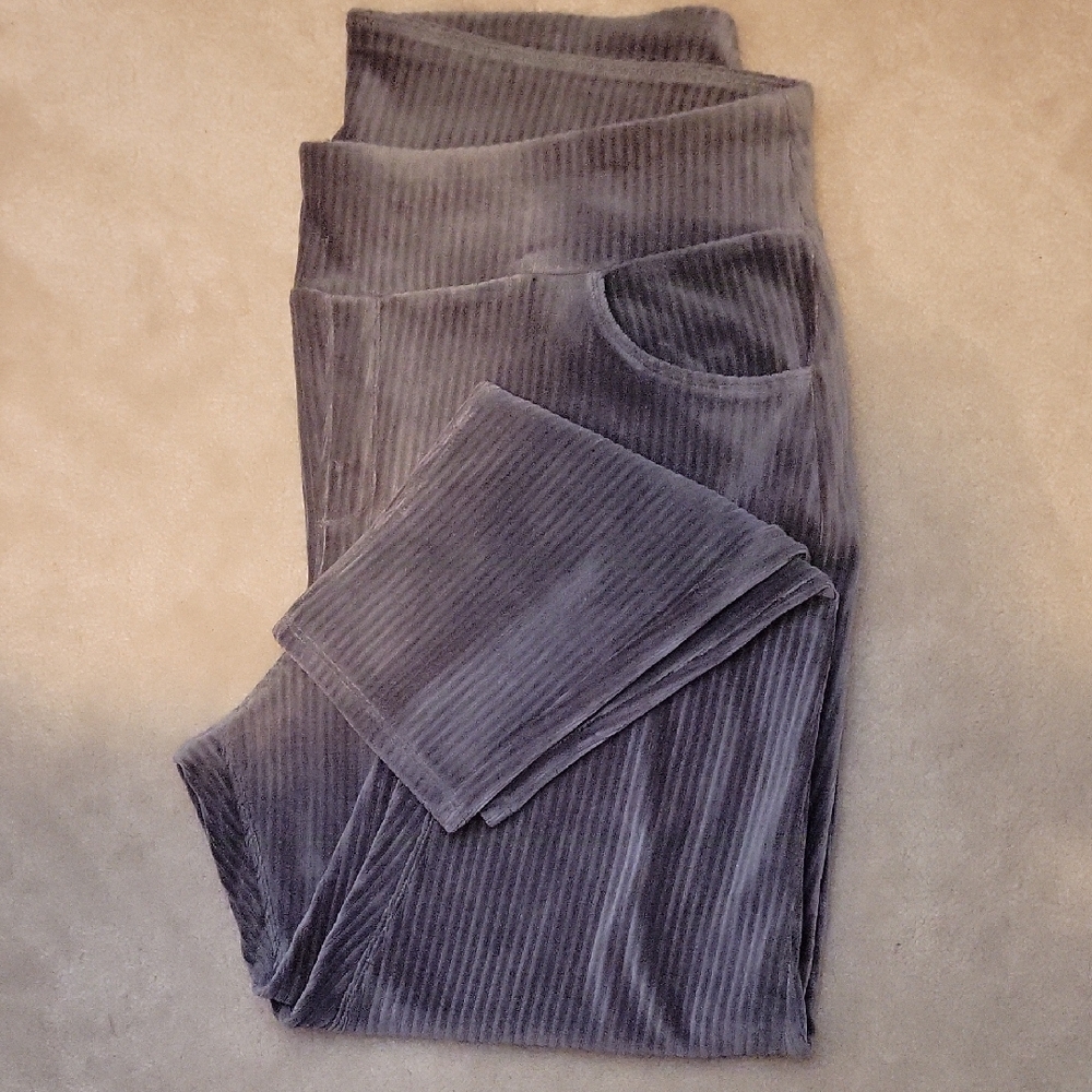 D&co Gray Ribbed Leggings